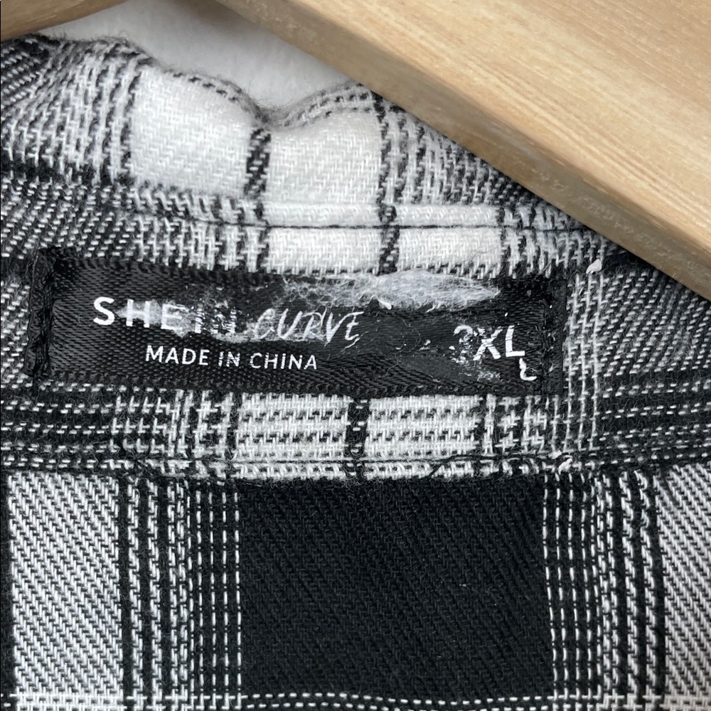 Shein Streetwear Plaid Flannel Oversized Shirt with Positive Flower Graphic 3X - Picture 8 of 8